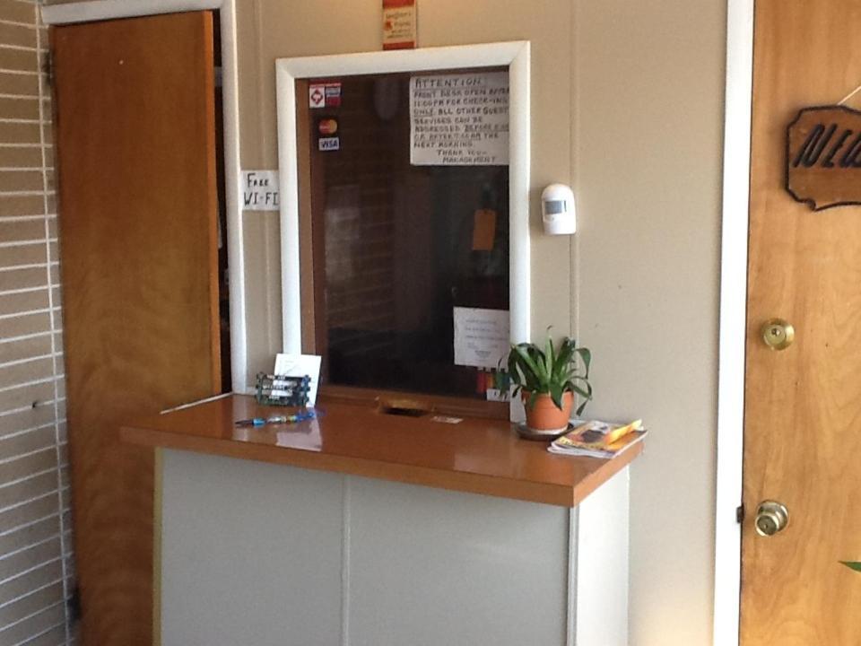 New Rome Motel Bagian luar foto